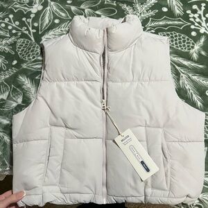 NWT hollister Puffer Vest